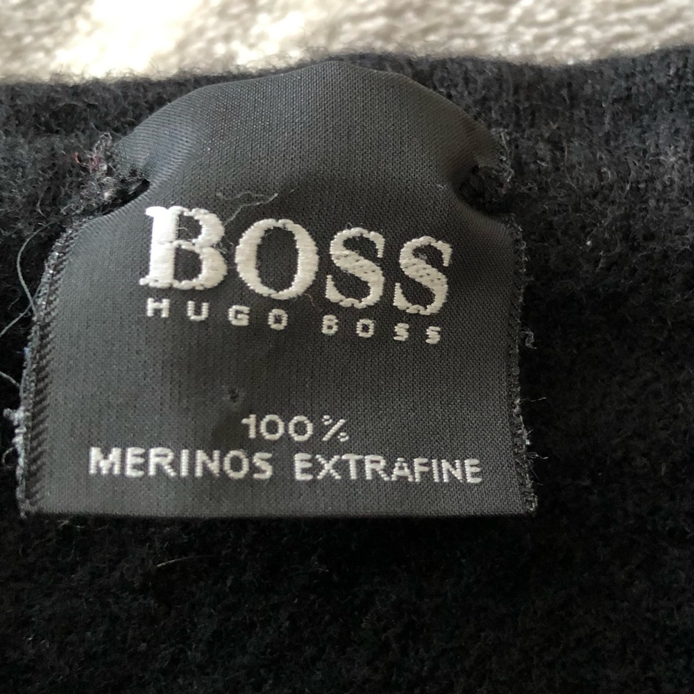 HUGO BOSS KIDS BLACK WOOL SWEATER - Picture 3 of 5